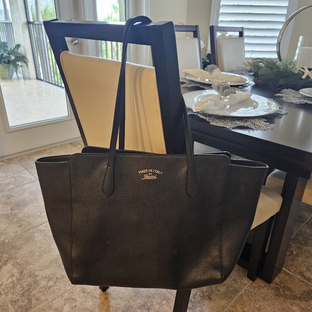 Slightly used Gucci tote bag